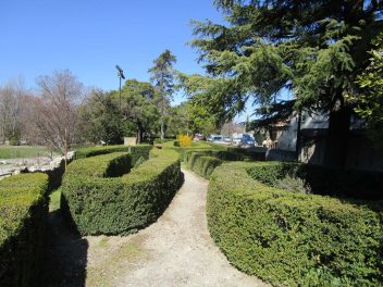 Jardin-chateau-malijai